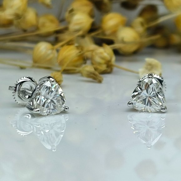 2 Ct Trillion Cut  VVS1 Clear White Moissanite Stud Earring - Picture 2 of 6
